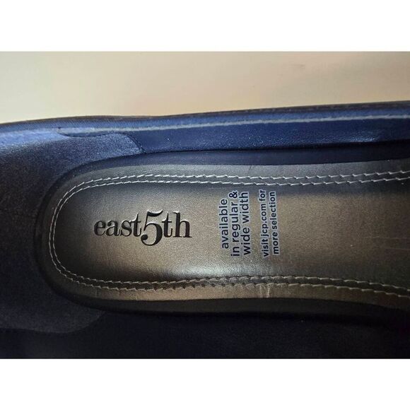 East 5th Grace Slip on Wedge Size 7.5 Navy - Picture 8 of 8